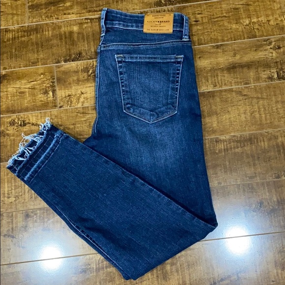 Lucky brand skinny dark wash jean - Picture 3 of 6